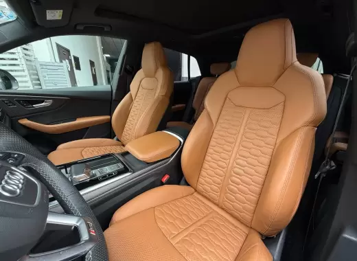 Audi RS Q8 quattro 2024